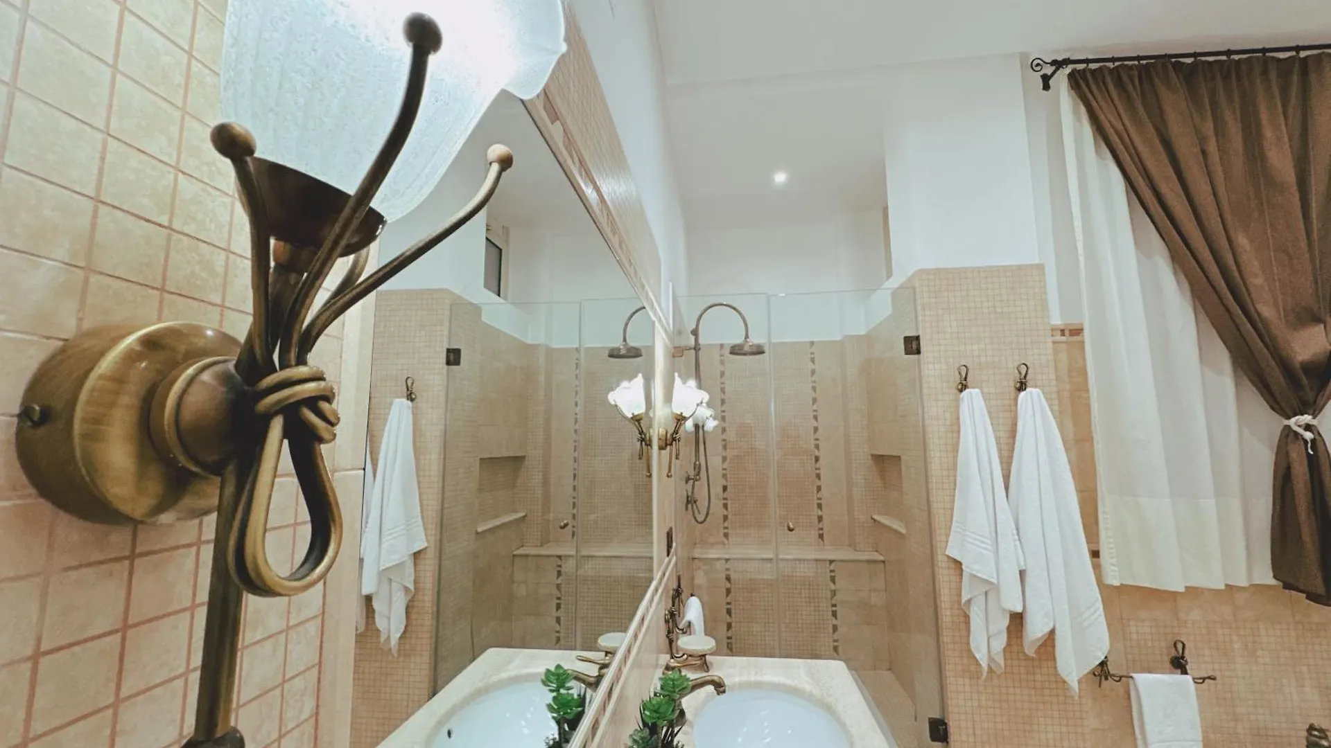 Sicania - In Centro Storico A Palermo Guest house