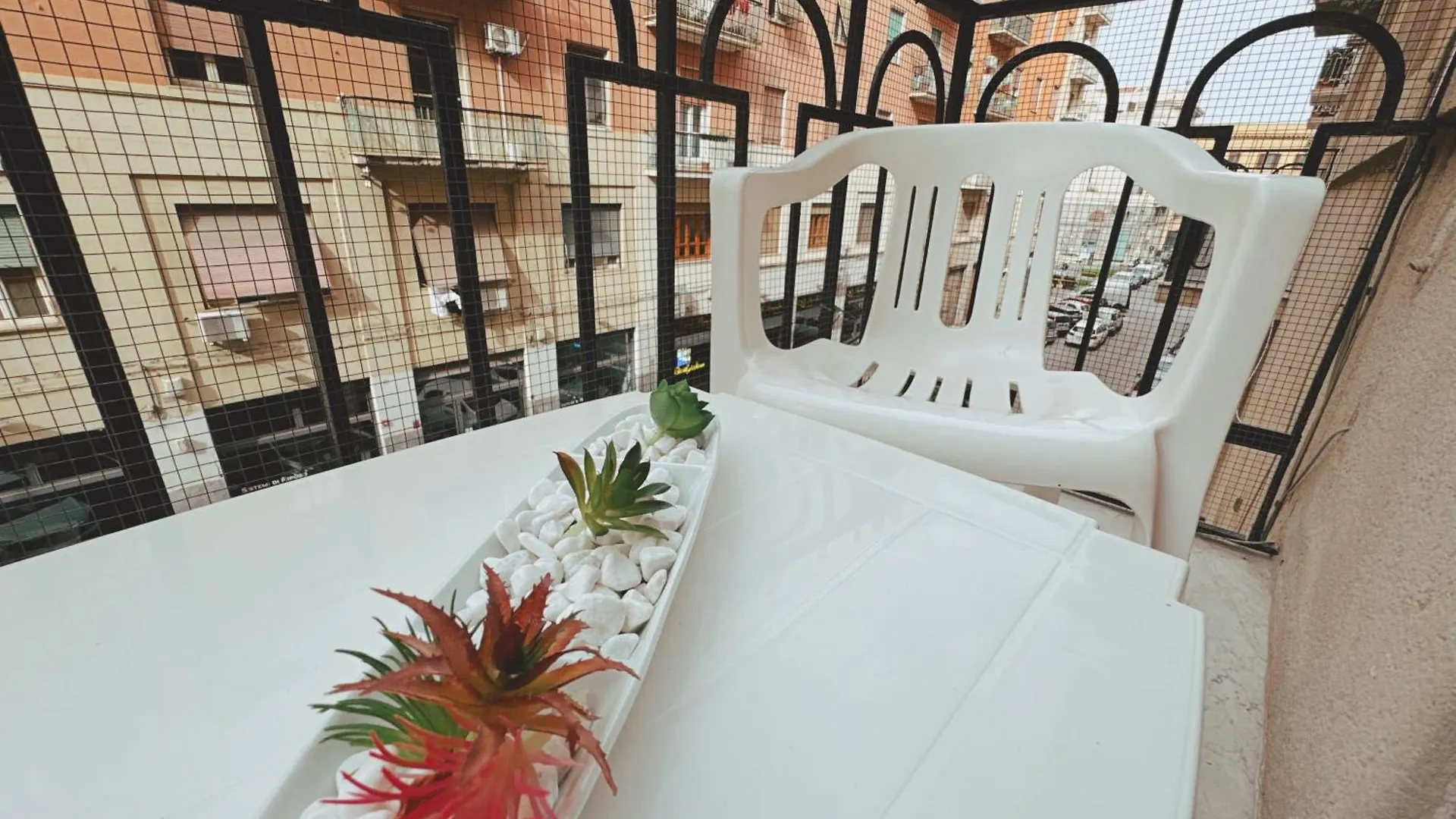 Sicania - In Centro Storico A Palermo Guest house